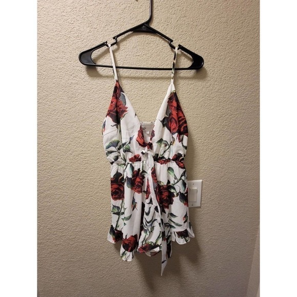 By The Way, White And Red Floral Shelby Front Tie Romper Size Small - Picture 1 of 5